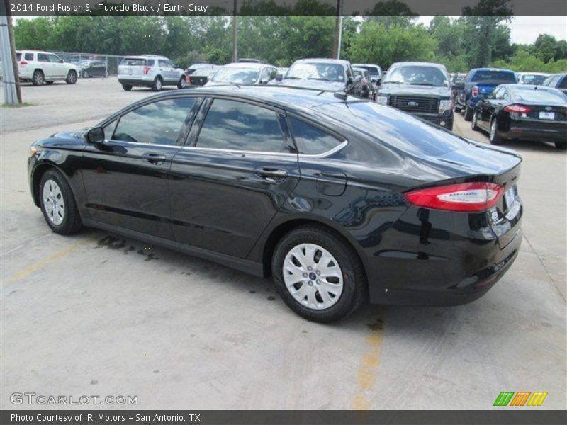 Tuxedo Black / Earth Gray 2014 Ford Fusion S