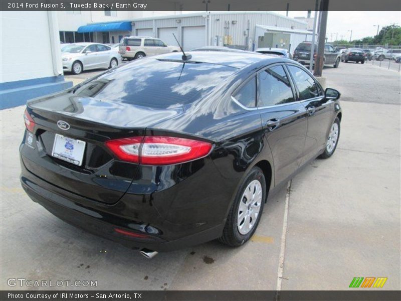 Tuxedo Black / Earth Gray 2014 Ford Fusion S