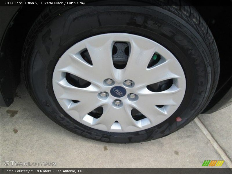 Tuxedo Black / Earth Gray 2014 Ford Fusion S