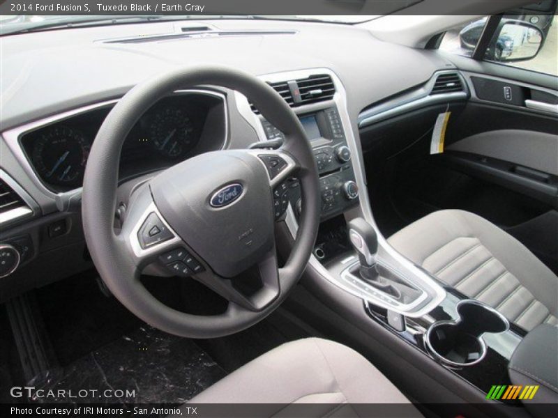 Tuxedo Black / Earth Gray 2014 Ford Fusion S