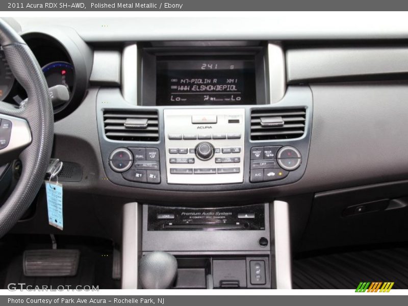 Controls of 2011 RDX SH-AWD