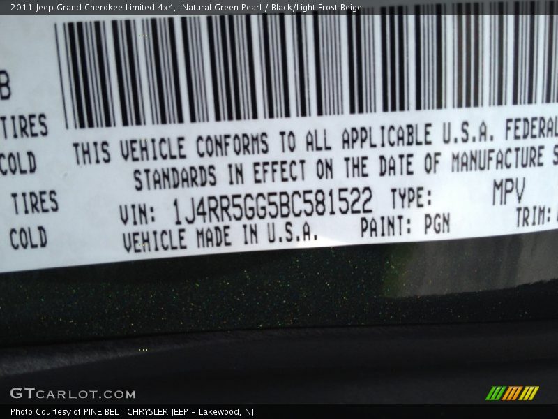 Natural Green Pearl / Black/Light Frost Beige 2011 Jeep Grand Cherokee Limited 4x4
