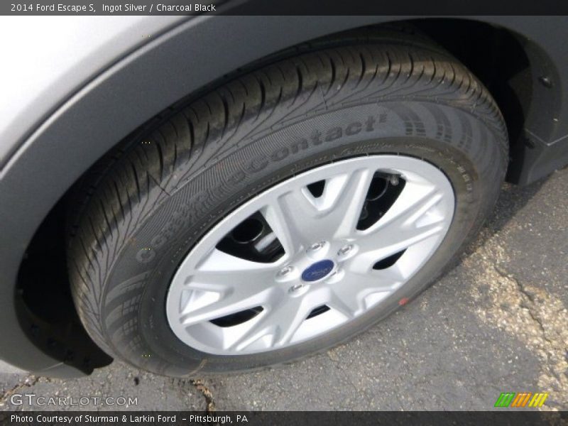 Ingot Silver / Charcoal Black 2014 Ford Escape S