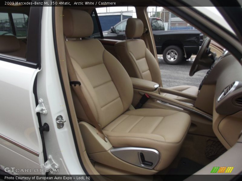 Arctic White / Cashmere 2009 Mercedes-Benz ML 350 4Matic