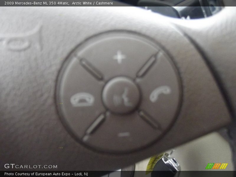 Arctic White / Cashmere 2009 Mercedes-Benz ML 350 4Matic