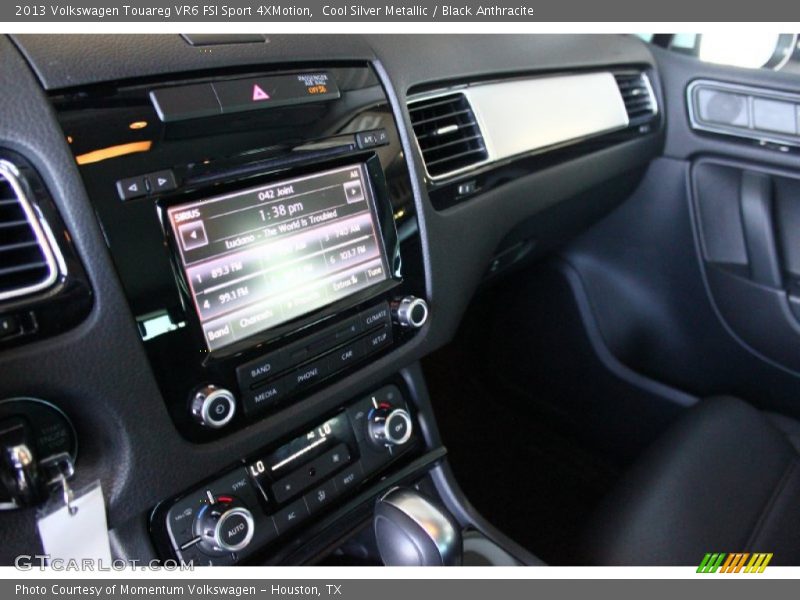 Cool Silver Metallic / Black Anthracite 2013 Volkswagen Touareg VR6 FSI Sport 4XMotion