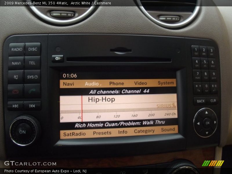 Arctic White / Cashmere 2009 Mercedes-Benz ML 350 4Matic