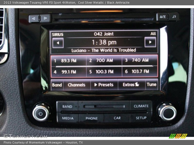 Cool Silver Metallic / Black Anthracite 2013 Volkswagen Touareg VR6 FSI Sport 4XMotion
