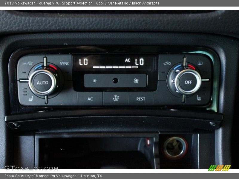 Cool Silver Metallic / Black Anthracite 2013 Volkswagen Touareg VR6 FSI Sport 4XMotion