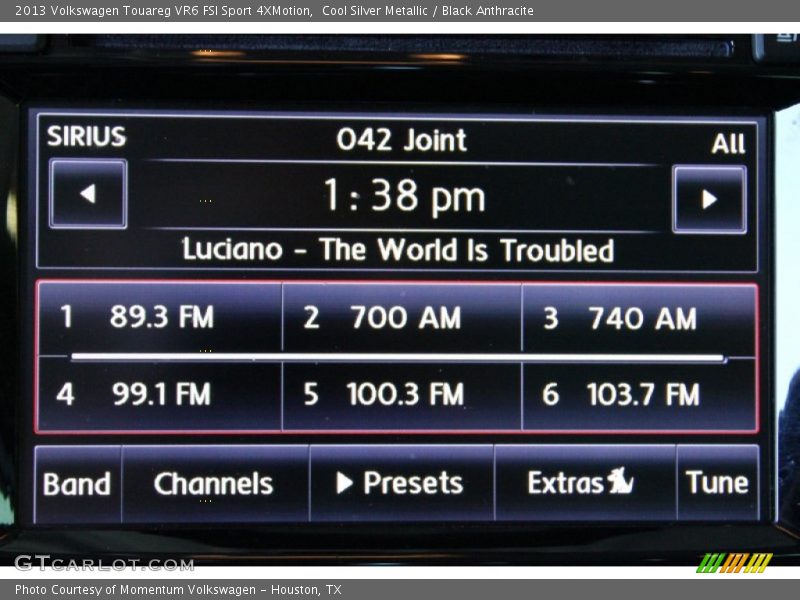 Cool Silver Metallic / Black Anthracite 2013 Volkswagen Touareg VR6 FSI Sport 4XMotion