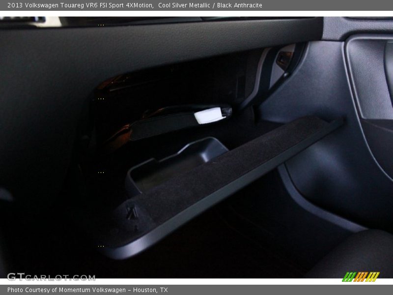 Cool Silver Metallic / Black Anthracite 2013 Volkswagen Touareg VR6 FSI Sport 4XMotion