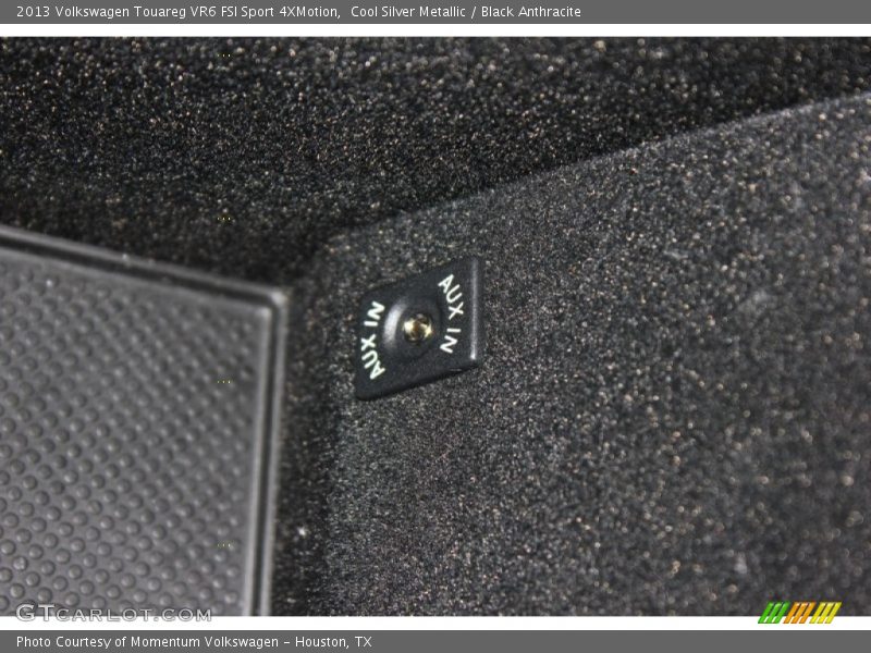 Cool Silver Metallic / Black Anthracite 2013 Volkswagen Touareg VR6 FSI Sport 4XMotion