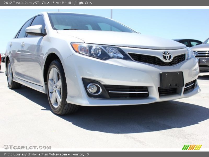 Classic Silver Metallic / Light Gray 2012 Toyota Camry SE