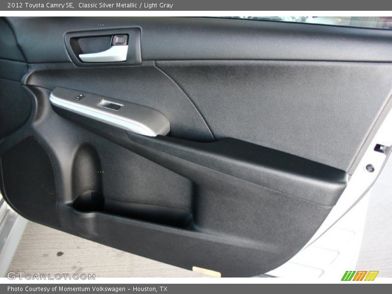 Classic Silver Metallic / Light Gray 2012 Toyota Camry SE