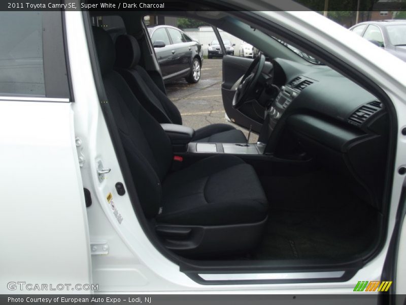Super White / Dark Charcoal 2011 Toyota Camry SE