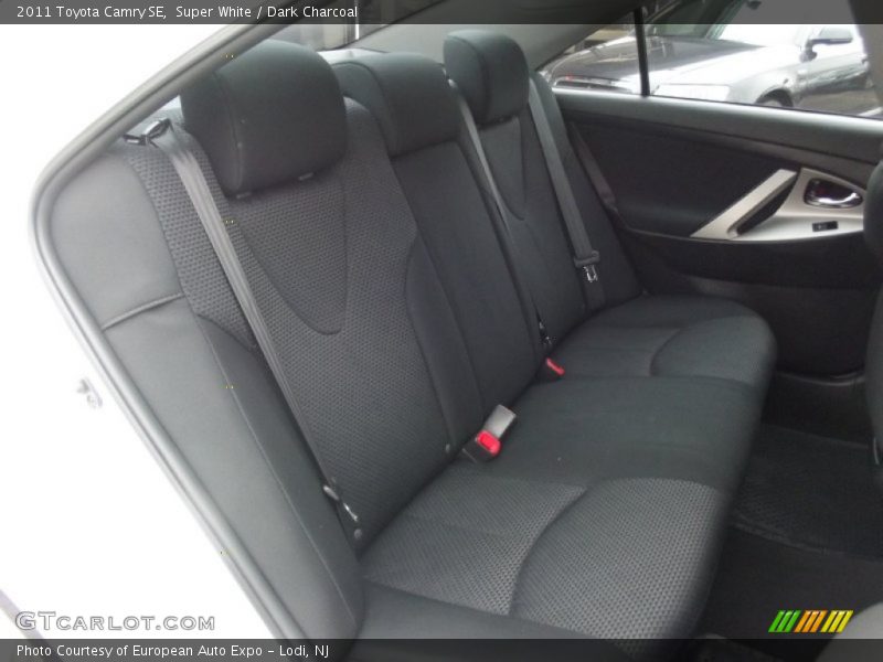 Super White / Dark Charcoal 2011 Toyota Camry SE
