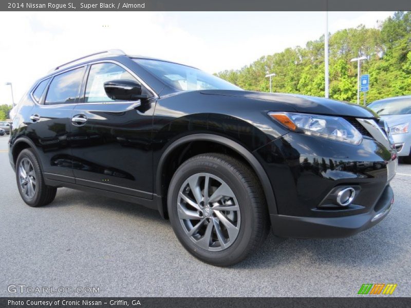 Super Black / Almond 2014 Nissan Rogue SL