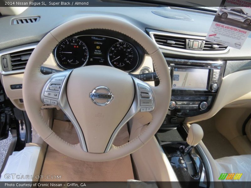 Super Black / Almond 2014 Nissan Rogue SL