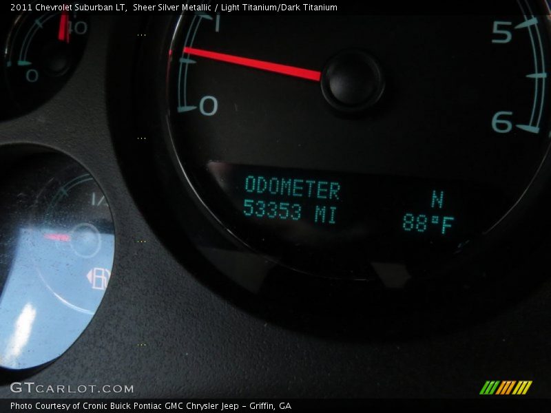 Sheer Silver Metallic / Light Titanium/Dark Titanium 2011 Chevrolet Suburban LT