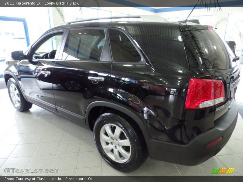 Ebony Black / Black 2011 Kia Sorento LX