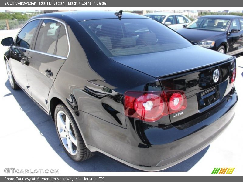 Black / Cornsilk Beige 2010 Volkswagen Jetta TDI Sedan