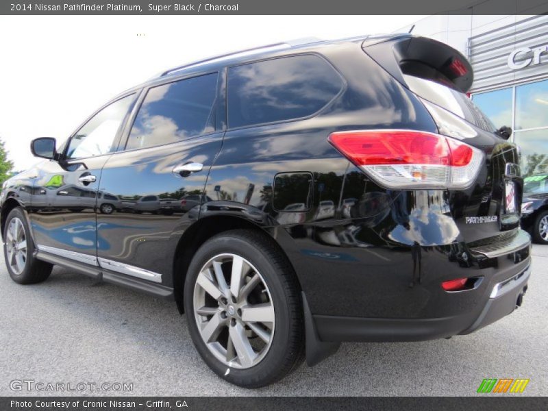 Super Black / Charcoal 2014 Nissan Pathfinder Platinum