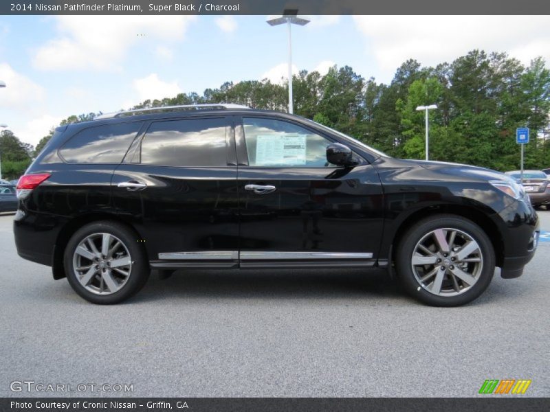 Super Black / Charcoal 2014 Nissan Pathfinder Platinum