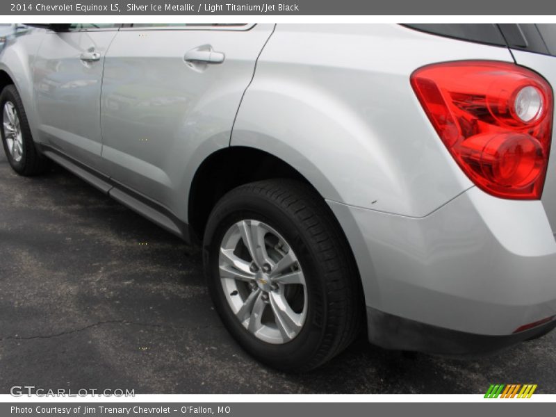 Silver Ice Metallic / Light Titanium/Jet Black 2014 Chevrolet Equinox LS