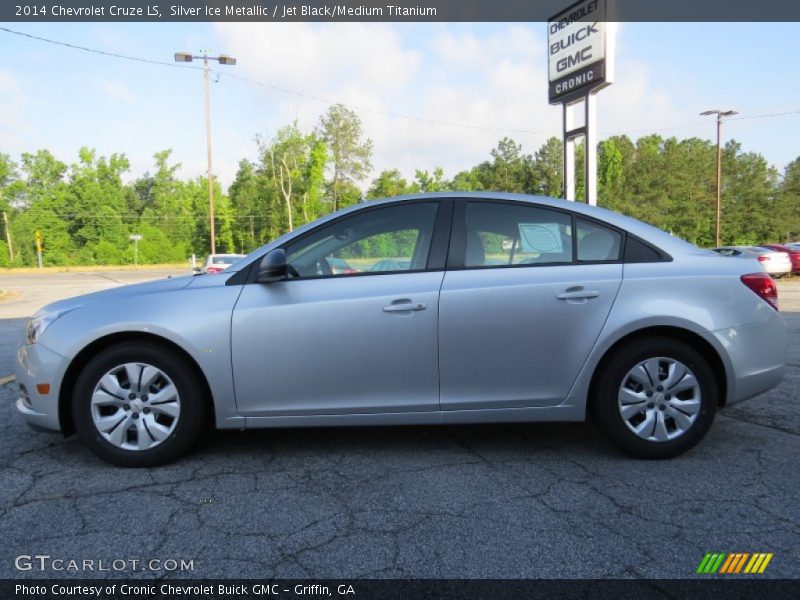 Silver Ice Metallic / Jet Black/Medium Titanium 2014 Chevrolet Cruze LS
