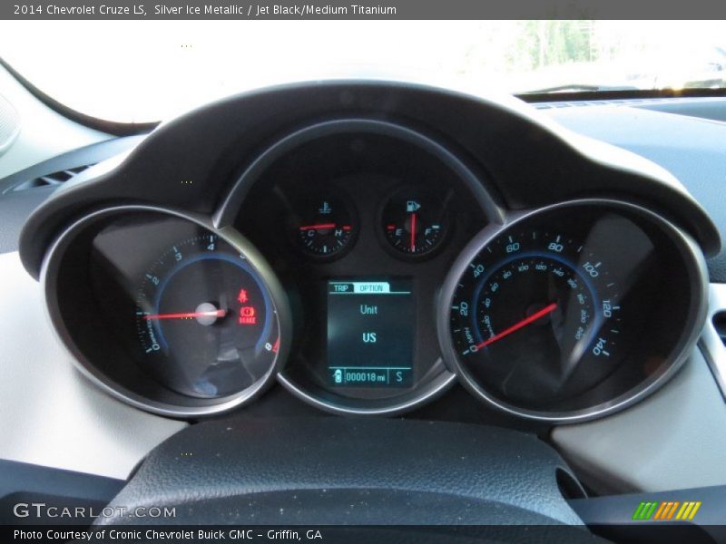 Silver Ice Metallic / Jet Black/Medium Titanium 2014 Chevrolet Cruze LS