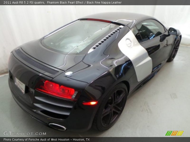 Phantom Black Pearl Effect / Black Fine Nappa Leather 2011 Audi R8 5.2 FSI quattro