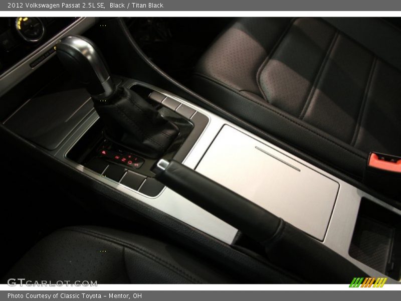 Black / Titan Black 2012 Volkswagen Passat 2.5L SE