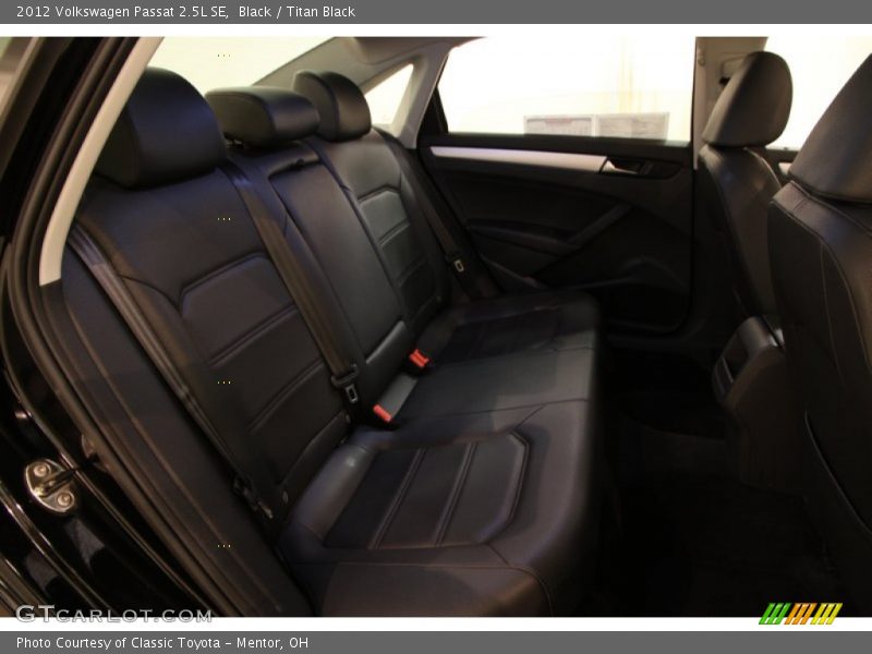Black / Titan Black 2012 Volkswagen Passat 2.5L SE