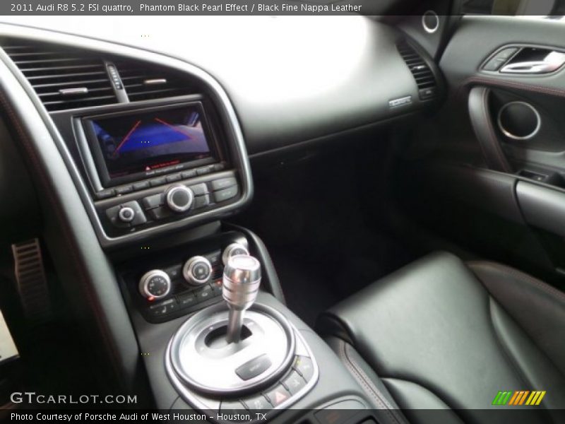 Phantom Black Pearl Effect / Black Fine Nappa Leather 2011 Audi R8 5.2 FSI quattro