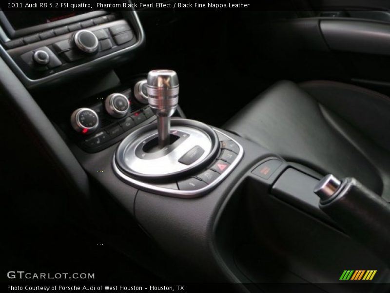 Phantom Black Pearl Effect / Black Fine Nappa Leather 2011 Audi R8 5.2 FSI quattro