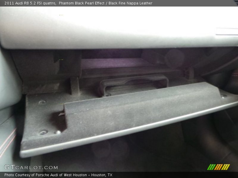 Phantom Black Pearl Effect / Black Fine Nappa Leather 2011 Audi R8 5.2 FSI quattro