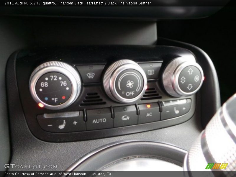 Phantom Black Pearl Effect / Black Fine Nappa Leather 2011 Audi R8 5.2 FSI quattro