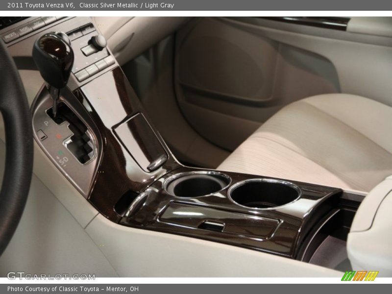 Classic Silver Metallic / Light Gray 2011 Toyota Venza V6