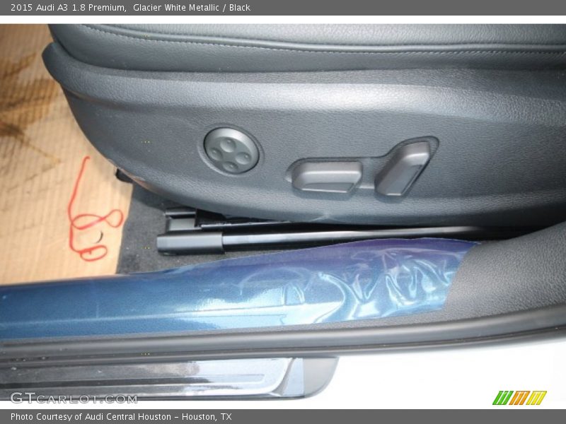 Glacier White Metallic / Black 2015 Audi A3 1.8 Premium