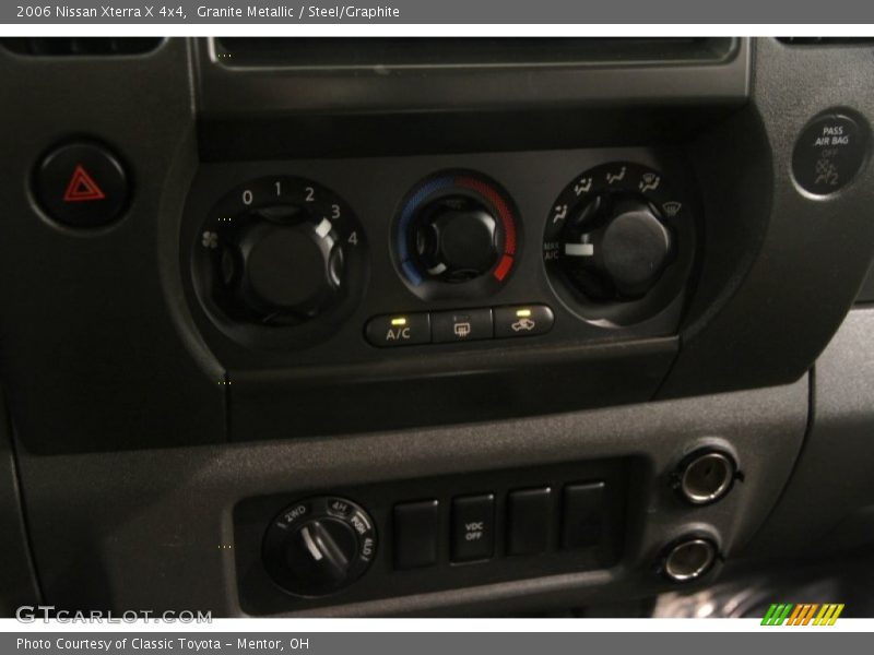 Controls of 2006 Xterra X 4x4