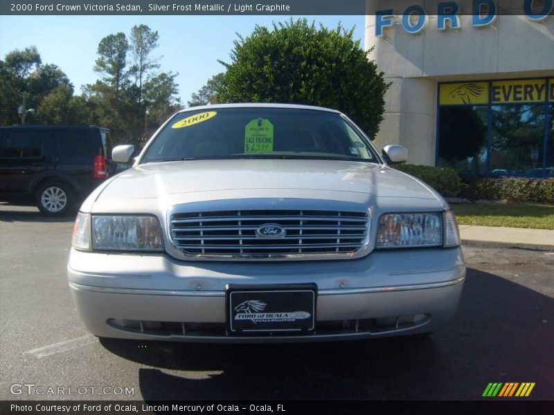 Silver Frost Metallic / Light Graphite 2000 Ford Crown Victoria Sedan