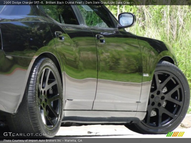 Brilliant Black Crystal Pearl / Dark Slate Gray/Light Slate Gray 2006 Dodge Charger SRT-8
