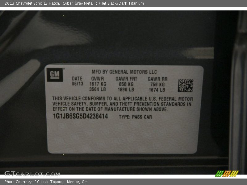 Cyber Gray Metallic / Jet Black/Dark Titanium 2013 Chevrolet Sonic LS Hatch