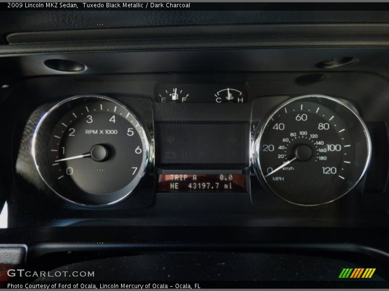 Tuxedo Black Metallic / Dark Charcoal 2009 Lincoln MKZ Sedan