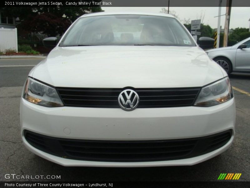 Candy White / Titan Black 2011 Volkswagen Jetta S Sedan