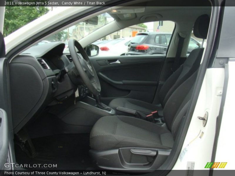 Candy White / Titan Black 2011 Volkswagen Jetta S Sedan