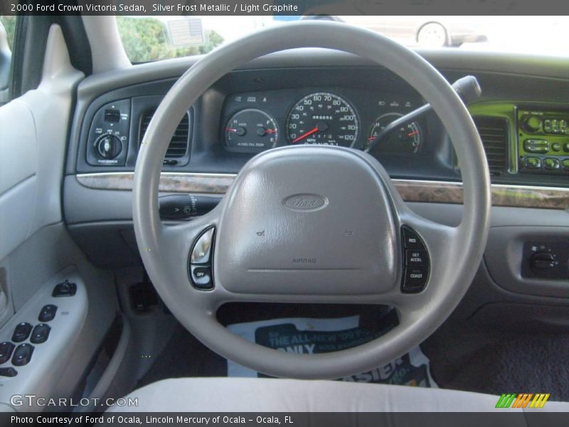 Silver Frost Metallic / Light Graphite 2000 Ford Crown Victoria Sedan