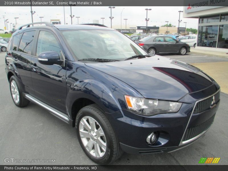 Front 3/4 View of 2010 Outlander SE