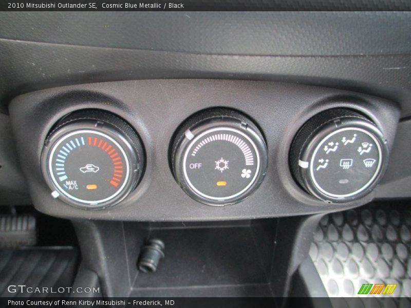 Cosmic Blue Metallic / Black 2010 Mitsubishi Outlander SE