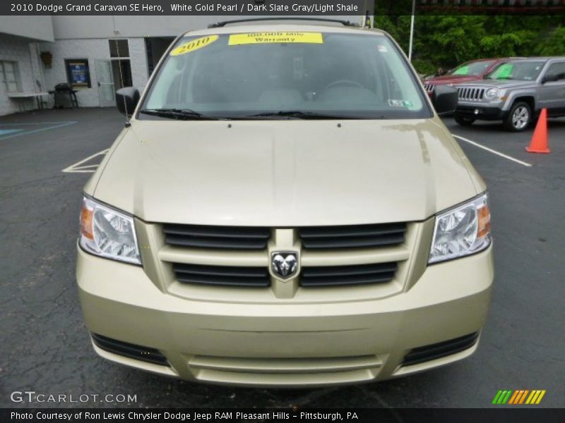 White Gold Pearl / Dark Slate Gray/Light Shale 2010 Dodge Grand Caravan SE Hero